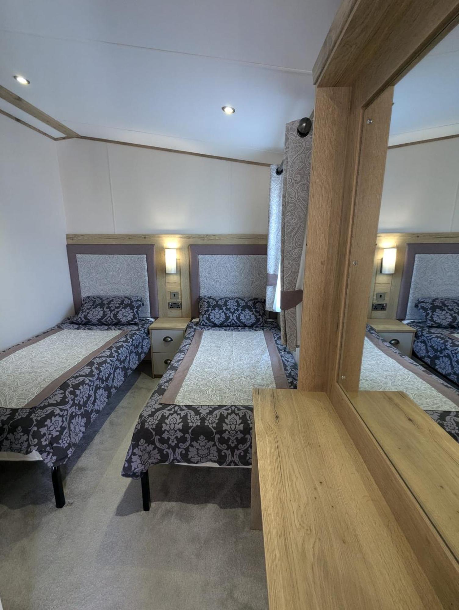 Stunning Caravan With Panoramic Views Weymouth Littlesea Haven Wyke Regis Esterno foto